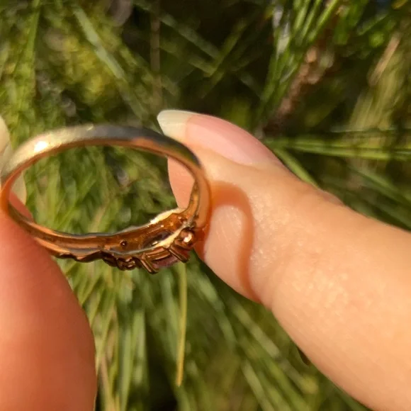 Lovely Vintage 14KT Yellow Gold Pink Topaz and Diamond Ring - Picture 6 of 6